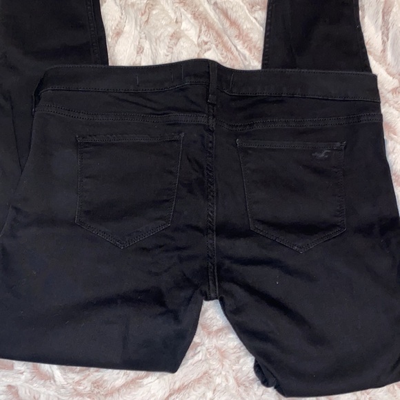 Hollister 15R - Picture 5 of 6